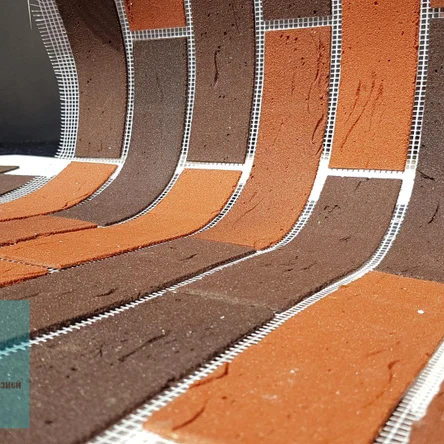 Гибкий кирпич на сетке